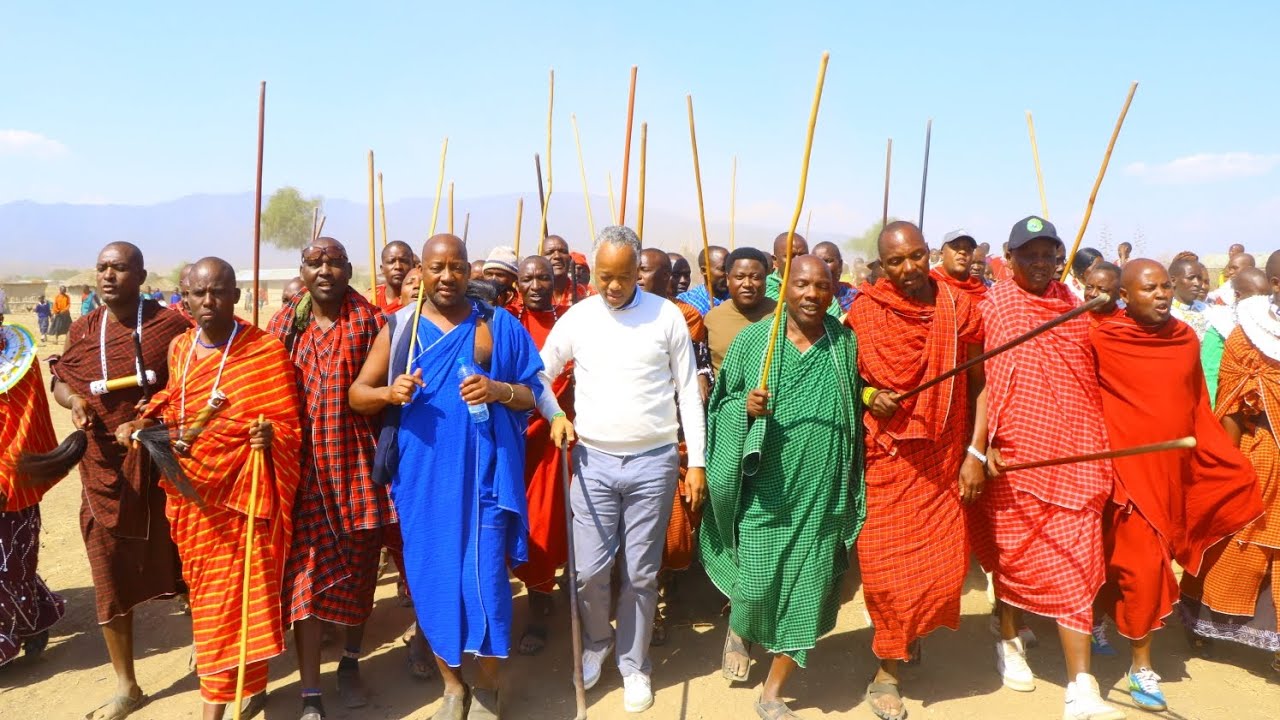 MBUNGE MSTAAFU ASHIRIKI SHEREHE YA IRMEGOLIKI KWENYE BOMA YA SAKAYA LASHAINE MONDULI. 