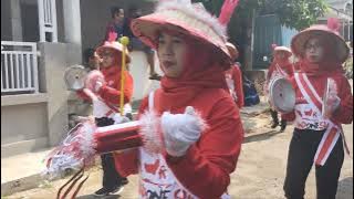 Drumband lucu pakai alat dapur. bikin geleng-geleng