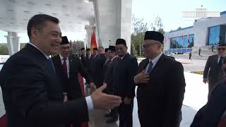 Президент Садыр Жапаров менен Малайзиянын Премьер-министри Анвар Ибрагимдин расмий жолугушуу аземи