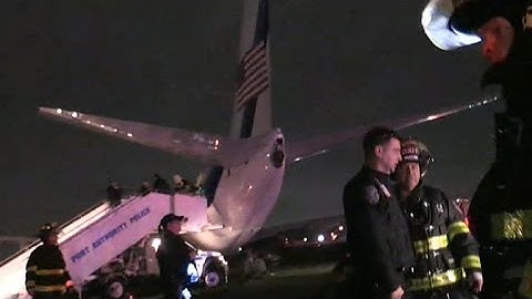 Audio from Air Traffic Control from Pence