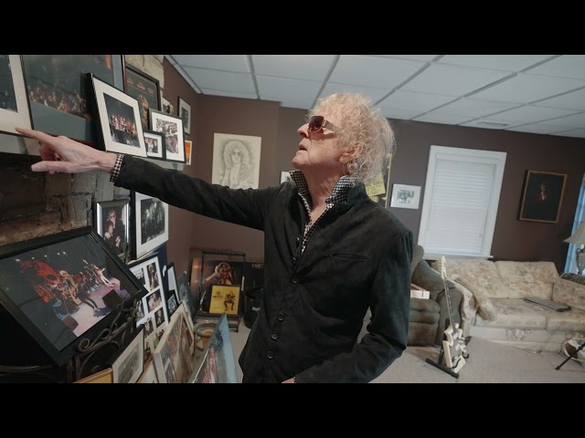 Ian Hunter | Basement Tour class=