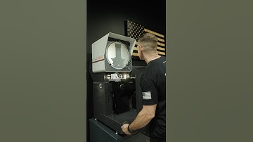 Precisie-inspectieapparatuur meet onderdelen