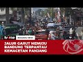 Kemacetan Panjang Terjadi di Simpang Lima Garut | Breaking News tvOne