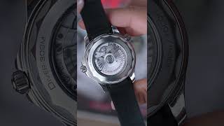 M222G Đồng Bộ Hoàn Hảo Cùng Tone Seamaster, Liền Mạch Sang Trọng.