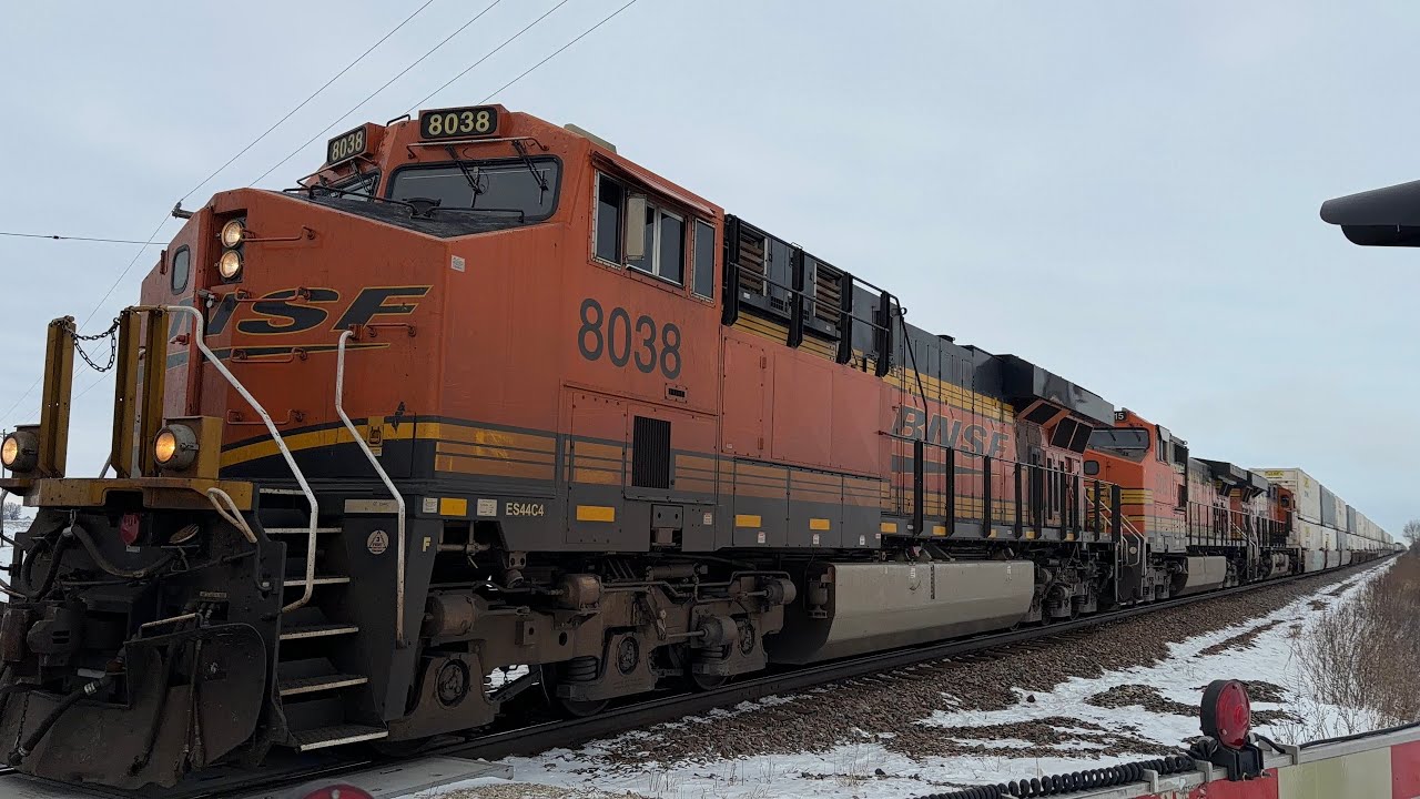 BNSF 8038 5215 4200 Cameron, IL 12-8-25