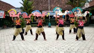 Tari Jaranan dari Pangkalan SDN 1 Banjarsari Kulon yg dibawakan oleh Barung Merah Putra.