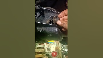 Differential plug 🔌 🚗 drain and full with gear oil 🛢