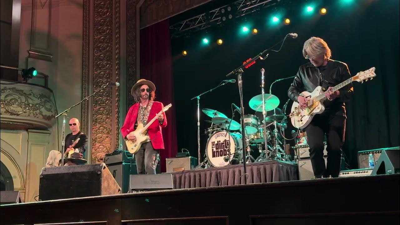 Mike Campbell and the Dirty Knobs "So Alive" 06/04/2005 First song of 2025 tour Mike Campbell and the Dirty Knobs "So Alive" 06/04/2005 First song of 2025 tour