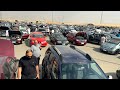 سوق السيارات بيتميز بـ عربيات كتير جدا أسعارها منخفضه
