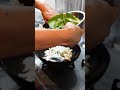 【はし飯】トマトは炒めてもうまい。🍅🦐🥚🥬