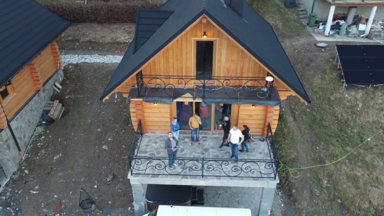 Domki po Balu, Rycerka Dolna