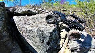 built Axial Wraith vs axial bomber rr10