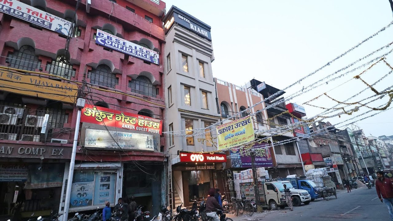 Capital O 22906 Hotel Riash, Allahabad, India