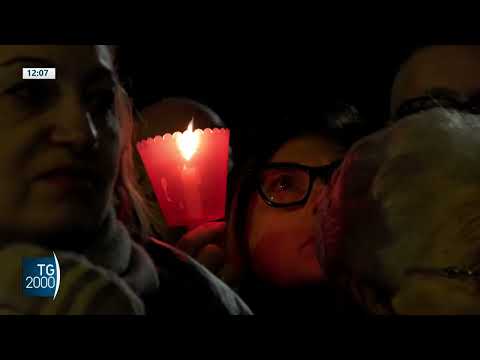 Video Fiaccolata a Niscemi a un mese dalla frana