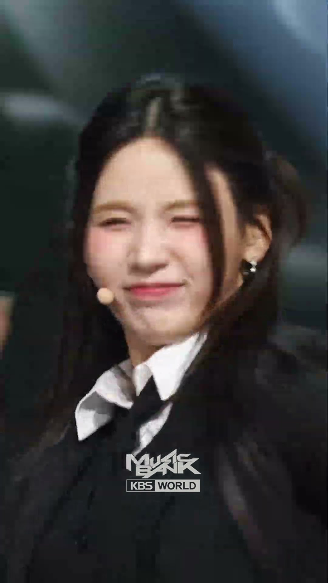 Official - ICHILLIN' #Official #ICHILLIN' #アイチリン #아이칠린 #Shorts #MusicBank | KBS WORLD TV