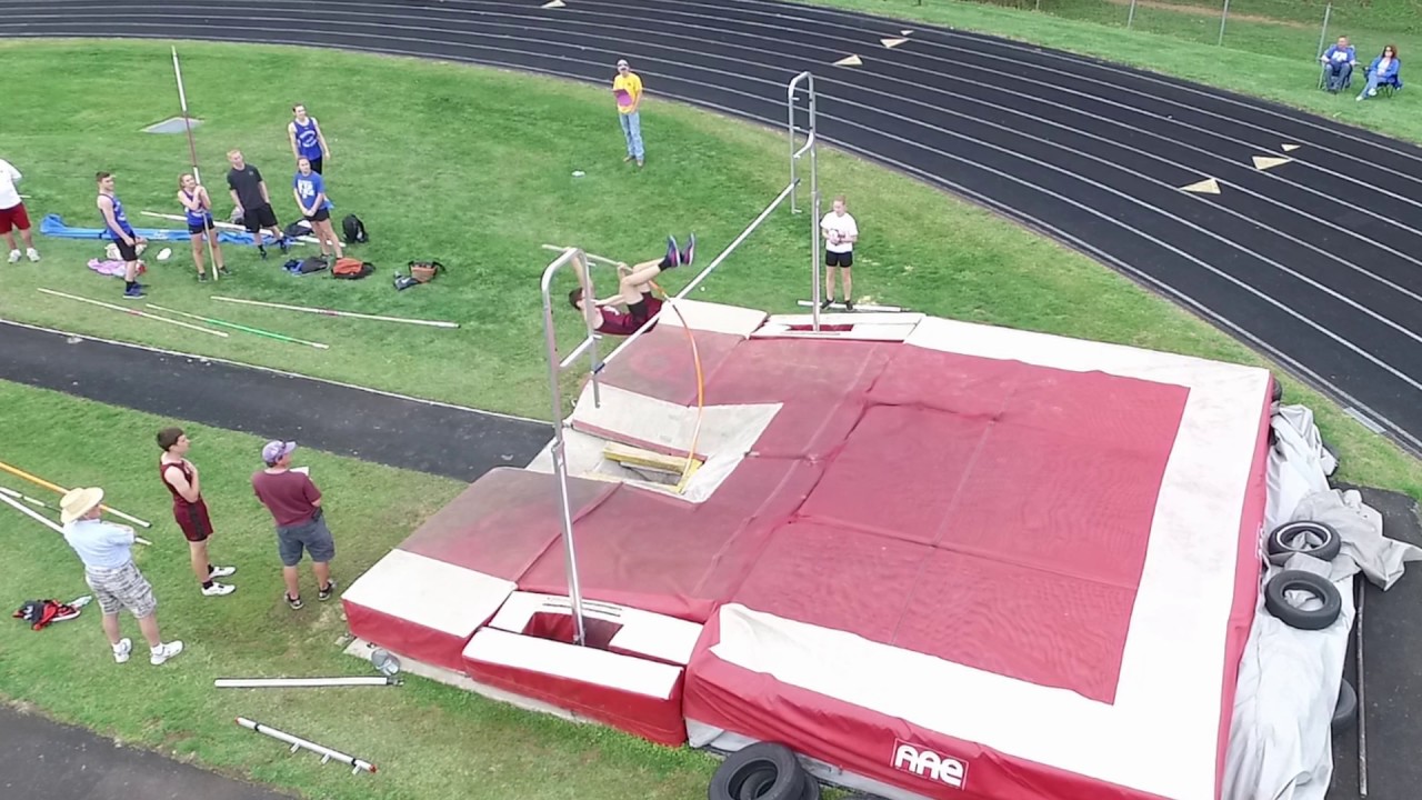 Brunswick High School Maryland 2017 04 05 Track meet Pole Vault YouTube