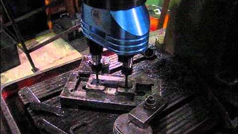 Testa multipla ad assi variabili VH132P - Variable axis multi spindle head VH132P