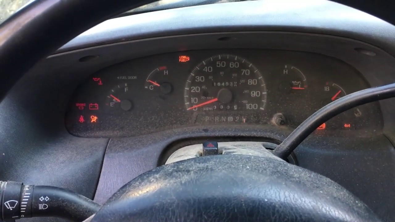 Ford F150 1998 Start up - YouTube