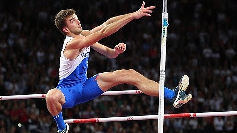 Pole Vault Mishap Goes Viral at Paris 2024 Olympics as Anthony Ammirati's Unfortunate Encounter