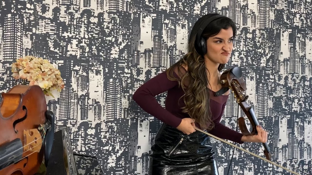 Electric Violin vs. Acoustic Violin in a Rock Solo Enter Sandman