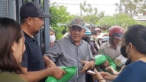 Phát quà lần 2 cho bà con SA ĐÉC vui không tưởng 