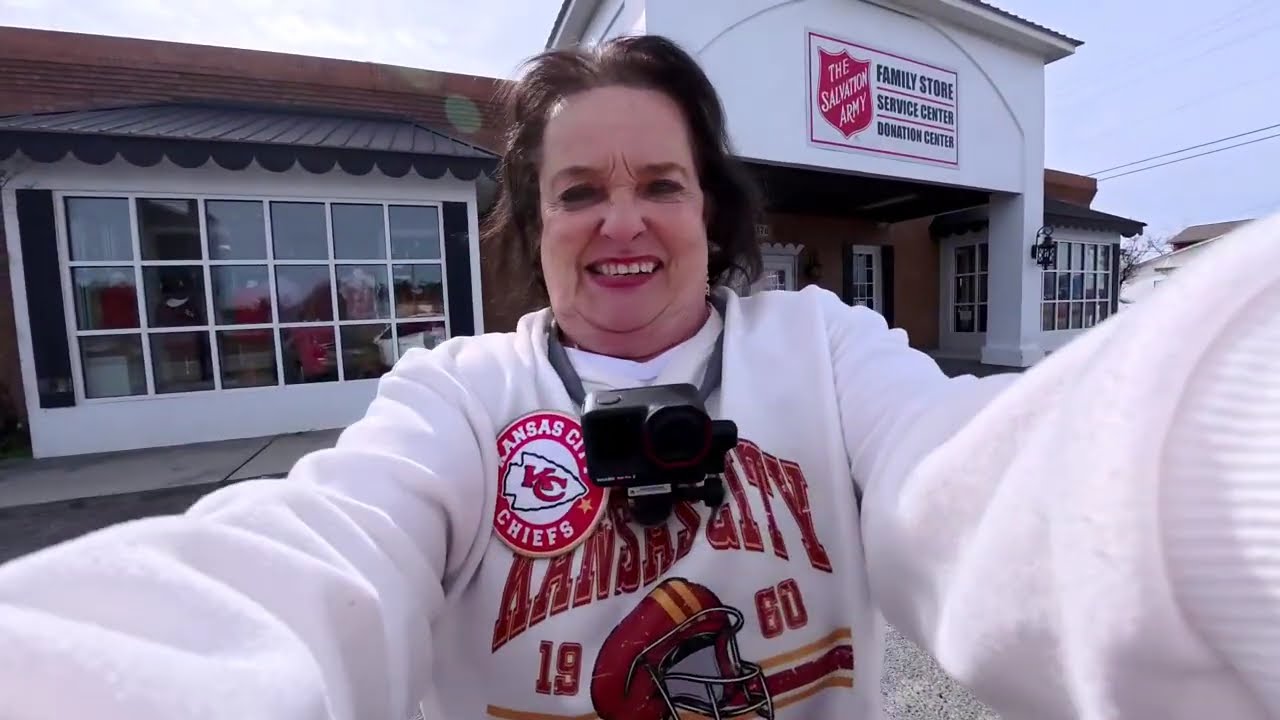 TWO SISTERS GO TO THE SALVATION ARMY - YouTube