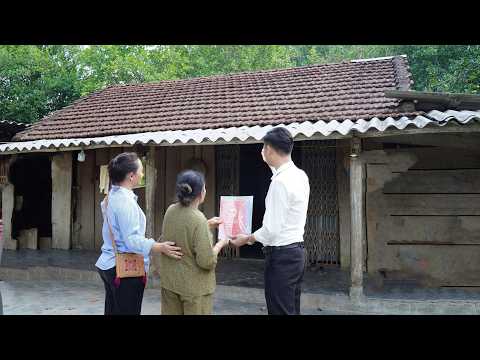 CEO Tuan, a kind single mother, bought an old house and donated it to a poor elderly person.