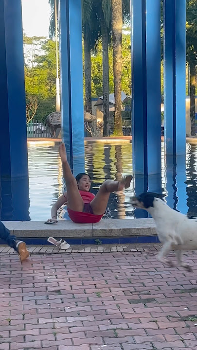 The mermaid 🧜‍♀️ got into the pool 🏊 of happiness 😂❤️ #funny #youtubeshorts #trending