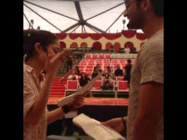 Shaheer Sheikh u0026 Soumya Seth bilang cinta. (Rehearsal BOLLY STAR VAGANZA) class=