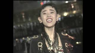 AMAZONS 「KISS IN THE DARK」Music Video