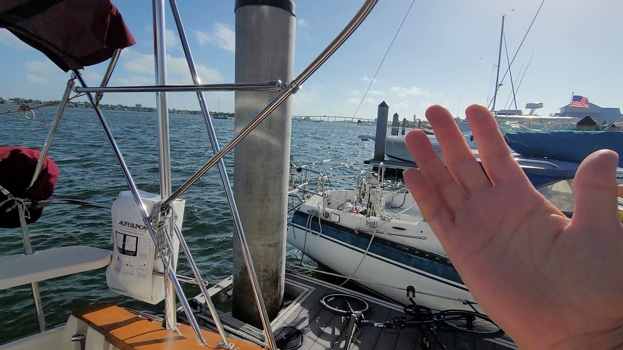 Salty Quicky #344 | About to Head into the Wind on my Dingy
