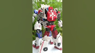 First Aid comparison with MG Gundam, Protectobots Transformers Combiner Defensor Yes Model Guardia
