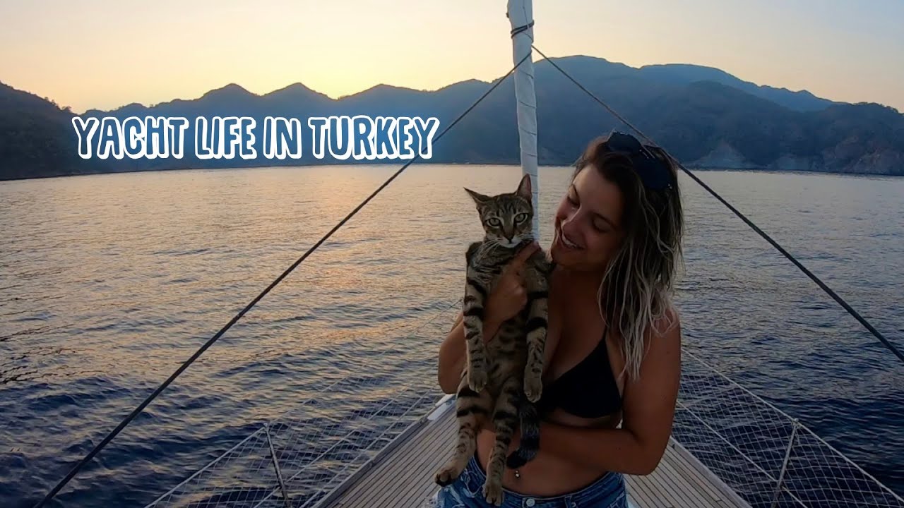 Living on a Yacht | Traveling around the World | Sailing Sunday Ep. 73