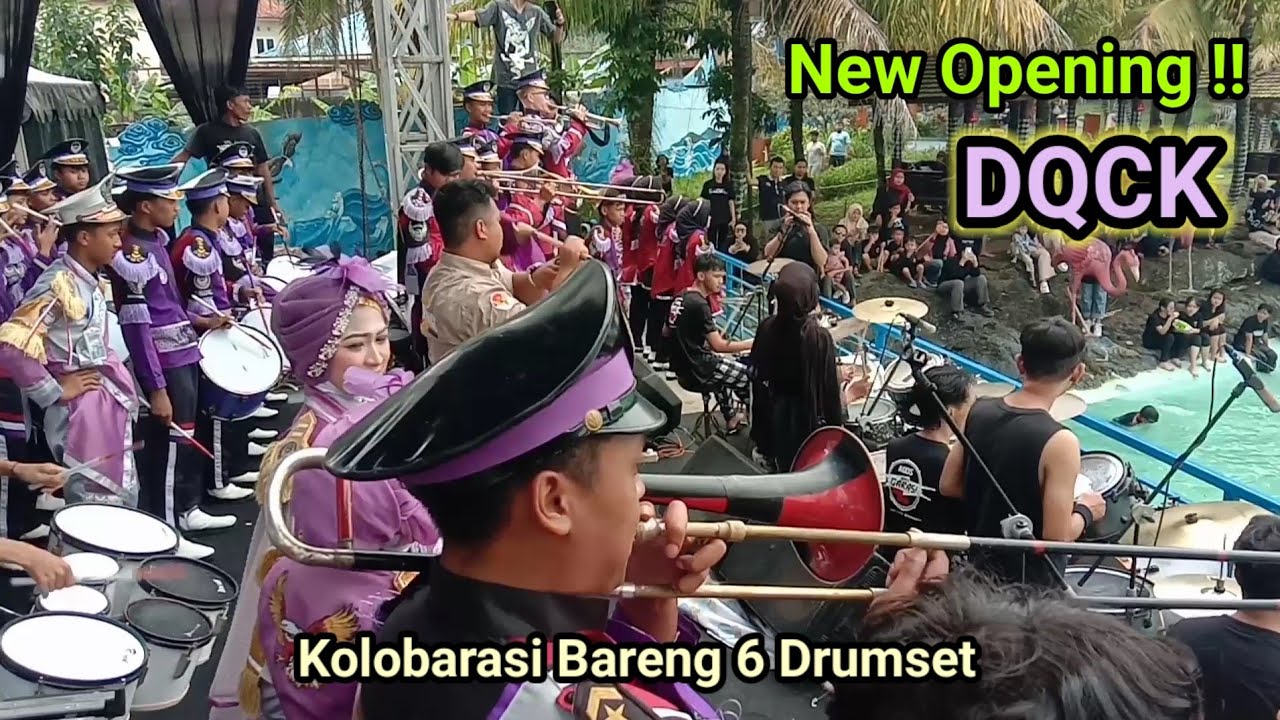 Opening Tahun ini Drumband DQCK di Santasea 