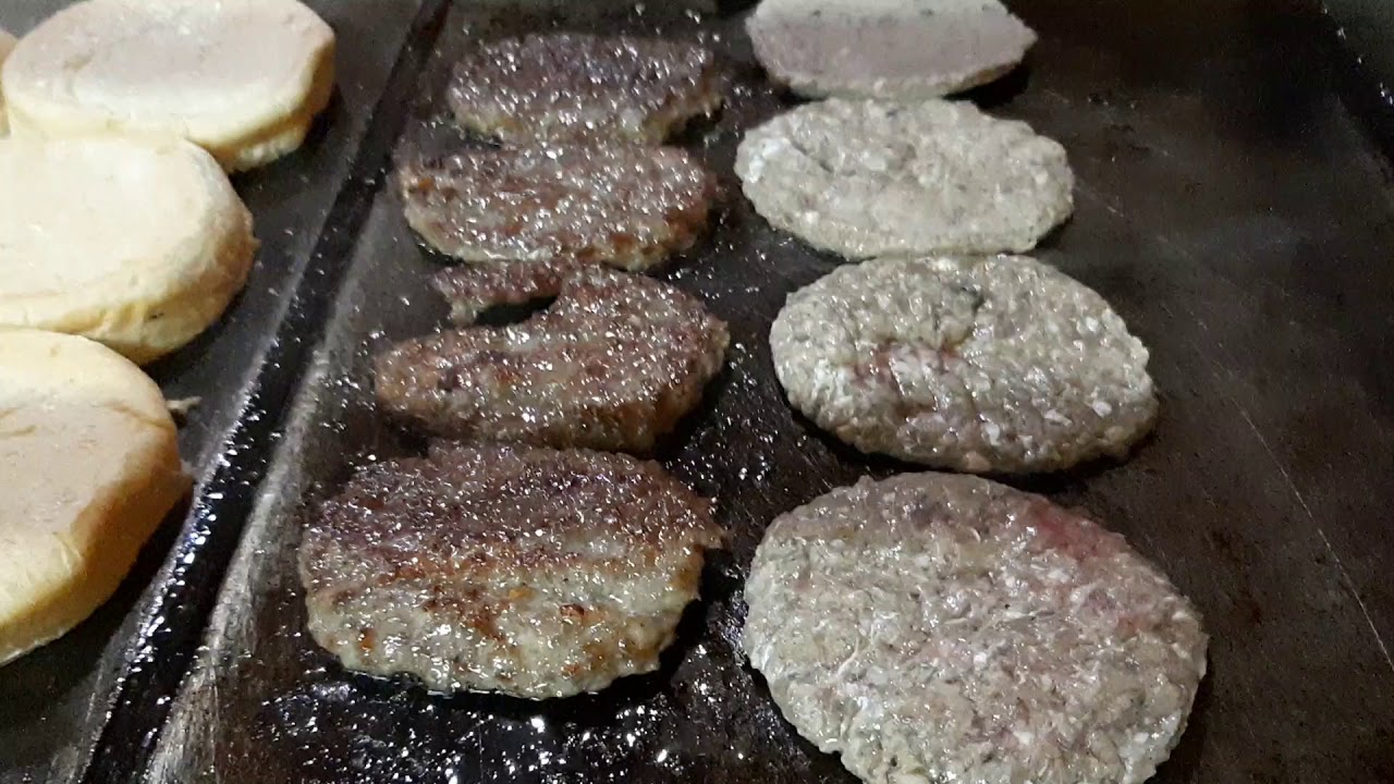 Philippines Burger The Angel S Burger 1 4pcs Youtube