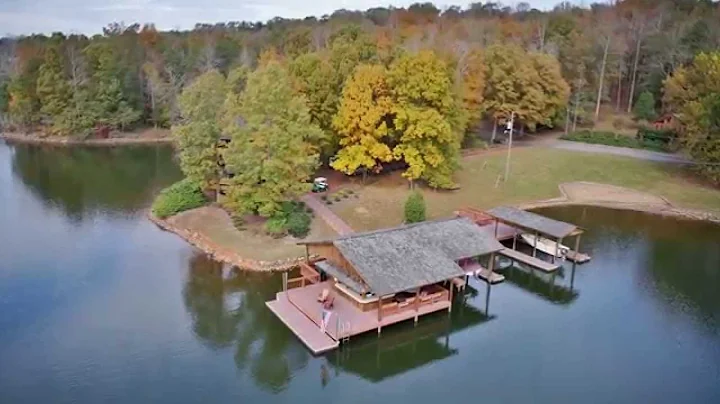 SOLD | Smith Mountain Lake Real Estate | 550 Red B...