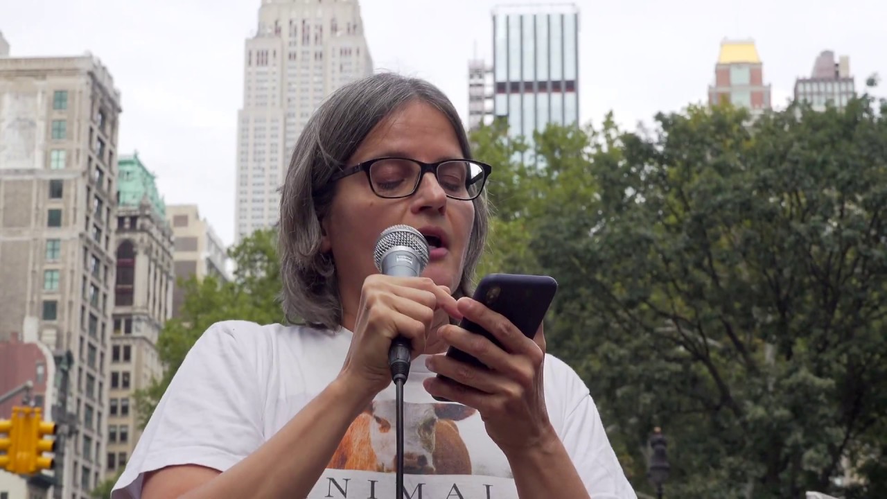 Anita Krajnic The founding of Toronto Pig Save and the Save Movement