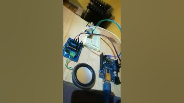 Alarma con sensor de ultrasonido y sonido digital