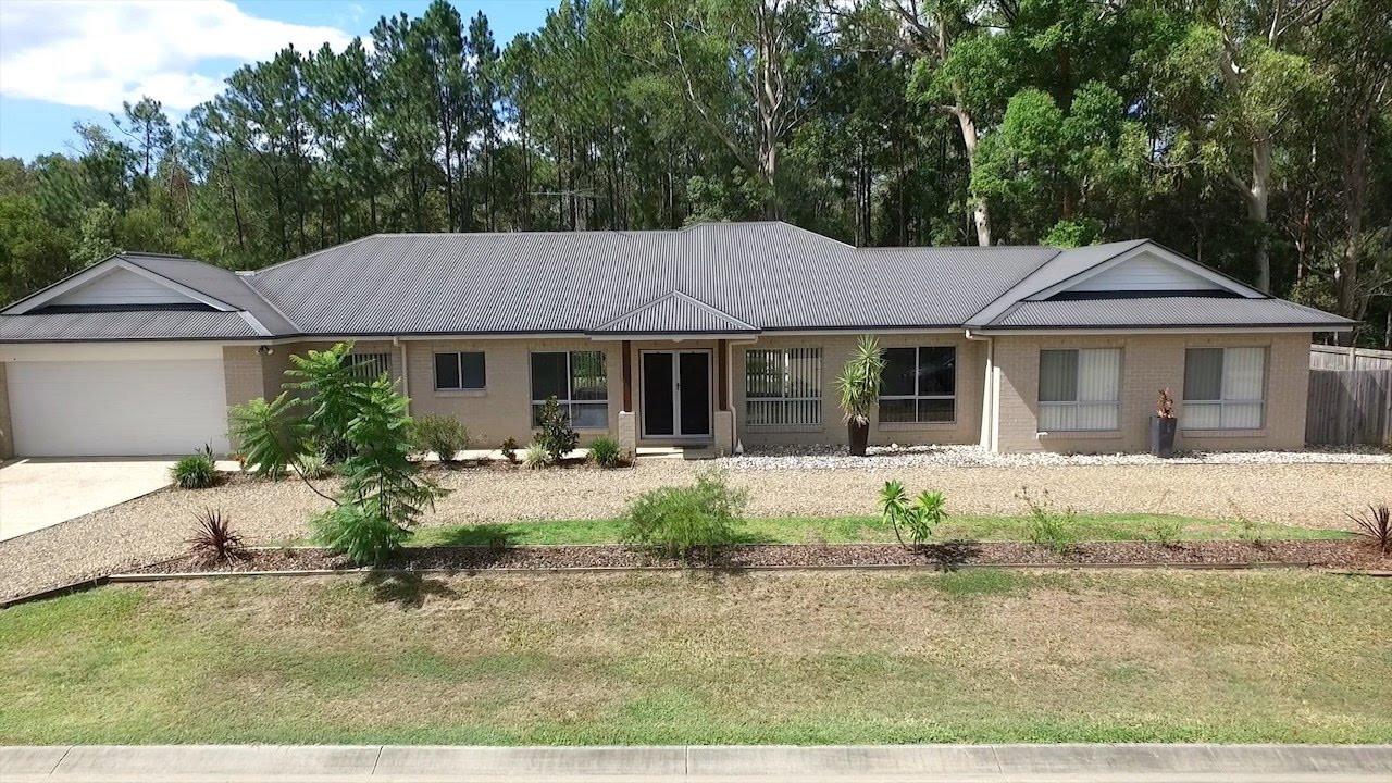 15 Teneale Place , GLASS HOUSE MOUNTAINS-- Ray White Beerwah