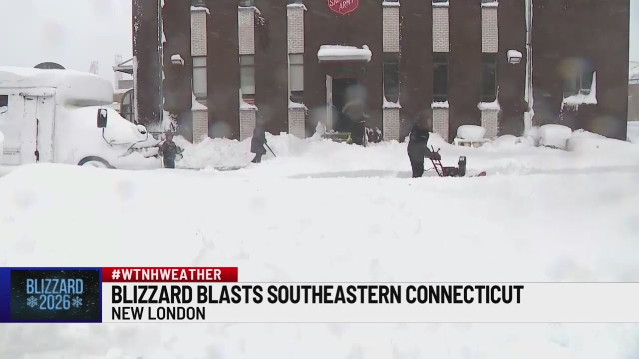 New London crews working around the clock to clear snow after storm ...