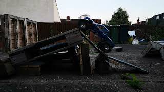 1/10th crawler backyard sesh vid 5