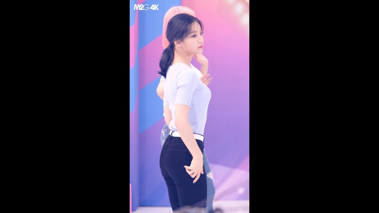 190611 프로미스나인 이새롬 ( 무대 대기중 ) 팩트인스타 4K 60P 직캠 Fancam