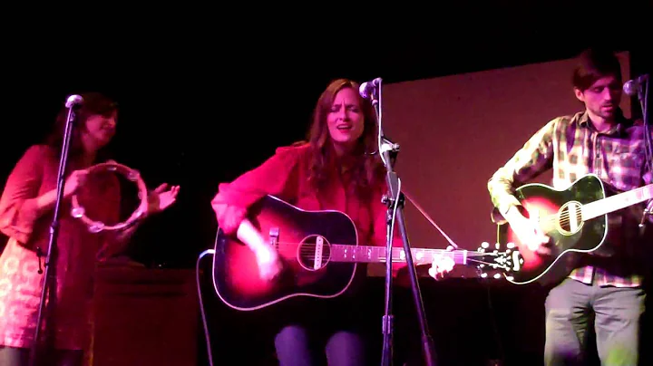 Blues/Folk singer Dawn Landis Live