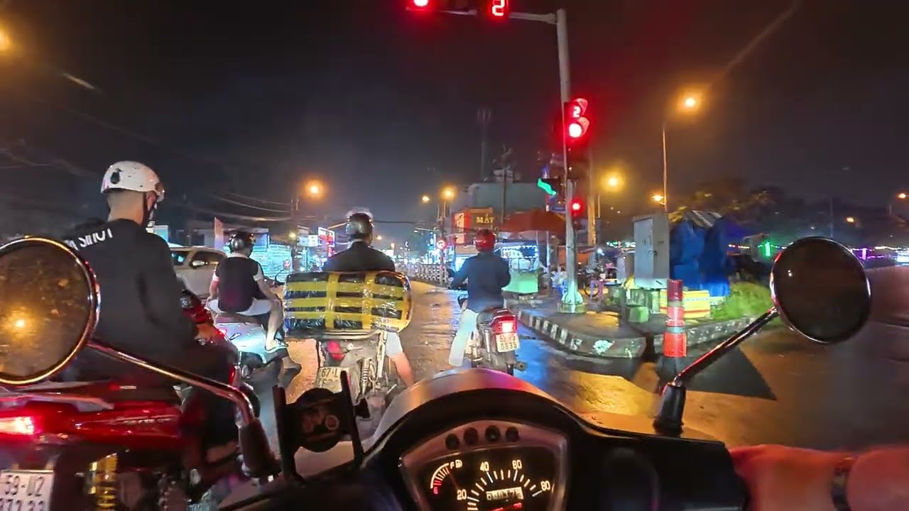 Night drive using night mode DJI Action 5 Pro (HCMC Vietnam)