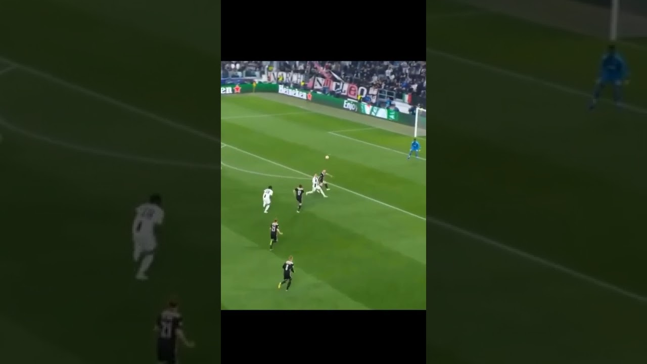 Deligt transfer to Juventus