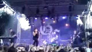 Like It's Your Birthday - Good Charlotte (New Song from Cardiology) @ Paris (07/07/2010)