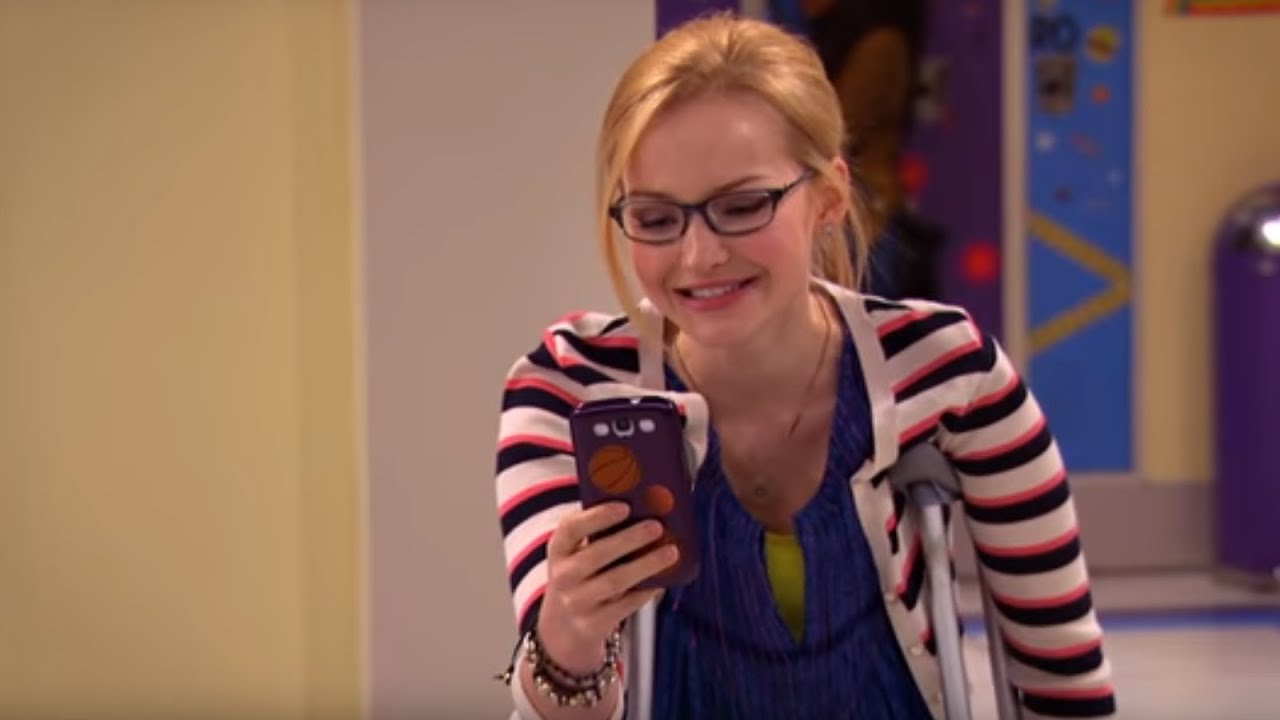 Liv and Maddie | Vrieskoud vriendje | Disney Channel BE