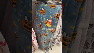 Spooky Season Finds at Marshalls #snoopy #peanuts #halloween #blanket