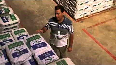 Quais são as condições de armazenamento que auxiliam a manter a qualidade do grão?