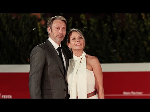 Video: Jacobsen Hanne și Mikkelsen Mads